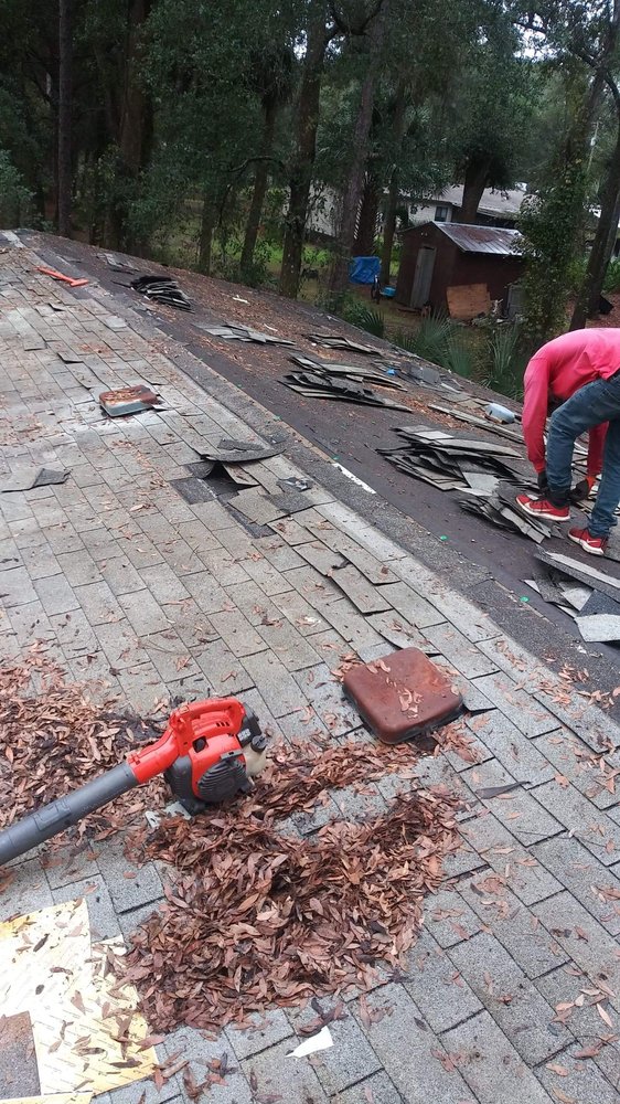 Slide of Roof Commander