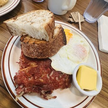 Clark Street Diner - Corned Beef Hash - Diners Near Me - Los Angeles, California Clark Street Diner - Corned Beef Hash - Diners Near Me - Los Angeles, California
