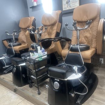 Claudia’s Nails & Spa - Pedicure massage chairs - Nail Salons Near Me - Lyndhurst, New Jersey Claudia’s Nails & Spa - Pedicure massage chairs - Nail Salons Near Me - Lyndhurst, New Jersey