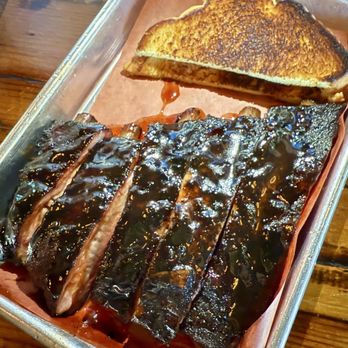 Apocalypse BBQ - BBQ pork ribs - Food Trucks Near Me - Miami, Florida