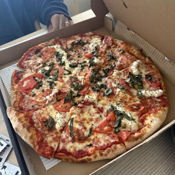 Bizza - QUEEN MARGHERITA - Vegan Near Me - San Mateo, California