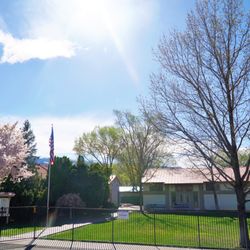 Brookfield School Elementary Campus - Brookfield School Elementary Campus