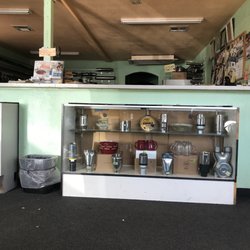 Charley's Auto Services - Waiting area