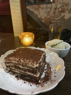 Carmelo's Restaurant by null