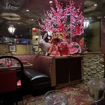 Oriental Wok - Beautiful decor - Chinese Near Me - Cincinnati, Ohio