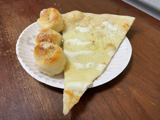 NEW YORK NEW YORK PIZZA - Updated July 2025 - 104 Photos & 284 Reviews