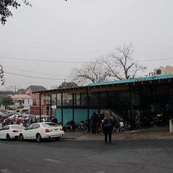 Franklin Barbecue - Line down the block - Barbeque Near Me - Austin, Texas Franklin Barbecue - Line down the block - Barbeque Near Me - Austin, Texas
