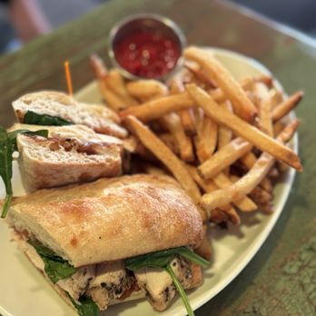Sweet Ps - Roasted chicken Sammy - Cocktail Bars Near Me - Richmond, Virginia Sweet Ps - Roasted chicken Sammy - Cocktail Bars Near Me - Richmond, Virginia