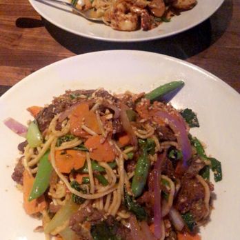 Yard House - Bars Near Me - Pasadena, California Yard House - Bars Near Me - Pasadena, California