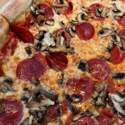 Two Cousins Pizza - Medium pepperoni mushroom pizza