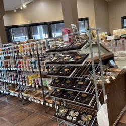 Stutz Candy - Inside