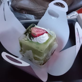 Six Ping Bakery - Green tea cake - Bakeries Near Me - Houston, Texas Six Ping Bakery - Green tea cake - Bakeries Near Me - Houston, Texas
