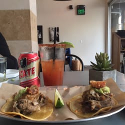 Carnitas tacos
