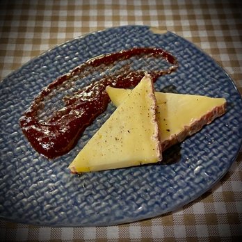CoVino - Local cheeses - Italian Near Me - Venezia, VE CoVino - Local cheeses - Italian Near Me - Venezia, VE