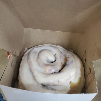 Golly G's - Giant cinnamon buns to go! - Coffee & Tea Near Me - Clarksville, Tennessee Golly G's - Giant cinnamon buns to go! - Coffee & Tea Near Me - Clarksville, Tennessee