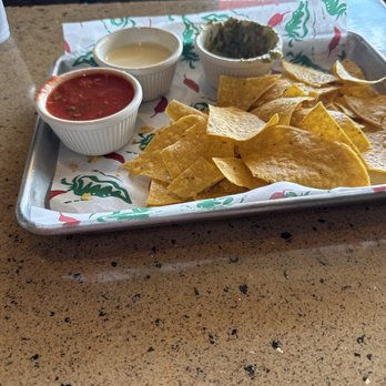 Little Valle - Mexican Near Me - Hebron, Kentucky