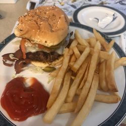 Skippy's Route 66 - Bacon cheese burger
