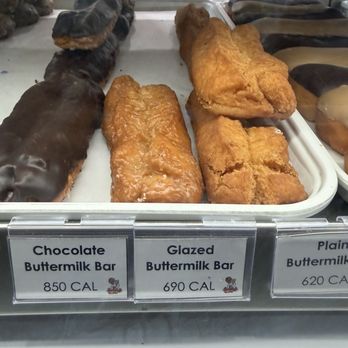 Randy's Donuts - Donuts Near Me - Culver City, California Randy's Donuts - Donuts Near Me - Culver City, California