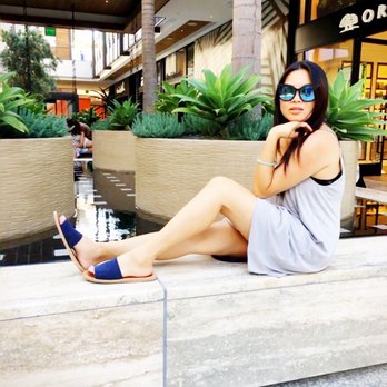 Aritzia - Dress from Aritzia - Women's Clothing Near Me - Los Angeles, California