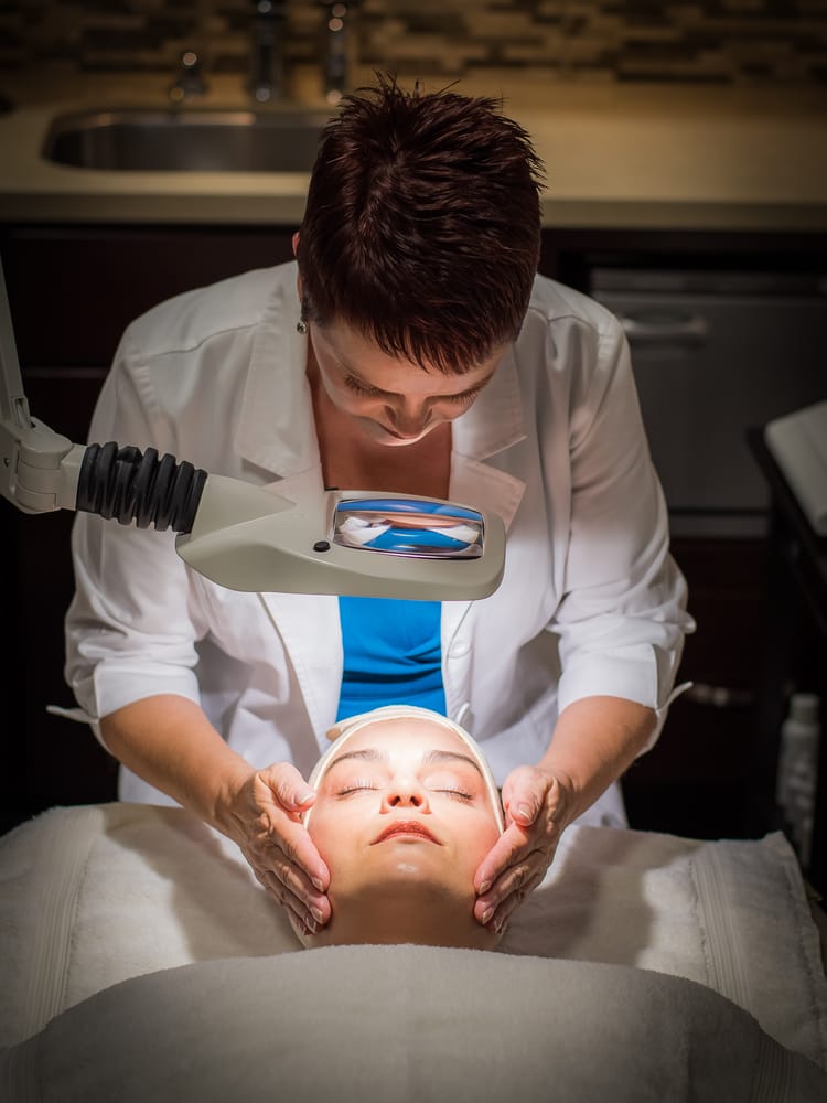 Skin Secrets by Debbie Logo