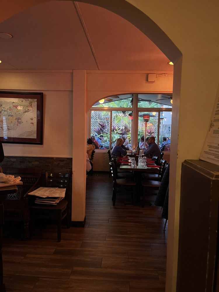 España Restaurant & Tapas