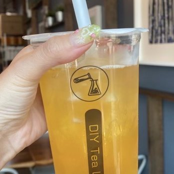DIY Tea Lab - Fremont - Mango Green Tea - Bubble Tea Near Me - Seattle, Washington