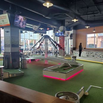 Tipsy Putt - Mini golf - Pubs Near Me - Emeryville, California Tipsy Putt - Mini golf - Pubs Near Me - Emeryville, California