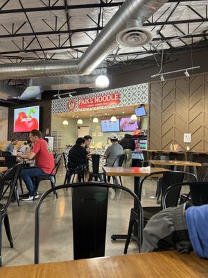 Paik’s Noodle by null