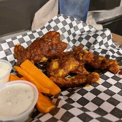 Brickyard Hollow Brewing - Boneless Tenders - small portion, Nashville Hot has good flavor