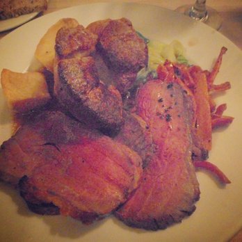 Ffiona's Restaurant - The dinner special: Traditional Roast Beef, Housemade Horseradish, Yorkshire Pudding, Crispy Potatoes, Glazed Carrots, and Braised Cabbage. - British Near Me - London, XGL