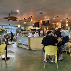 Hula Hut - Order counter