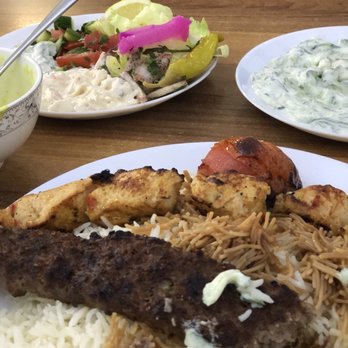Restaurang Madina - Chicken is moist and outstanding! - Lebanese Near Me - Malmø, M