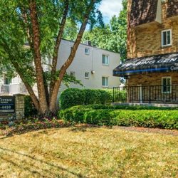 Curren Terrace Apartment Homes