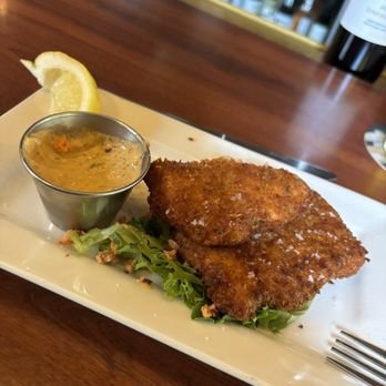Big River Grill - Crab cakes appetizers - American Near Me - Stevenson, Washington