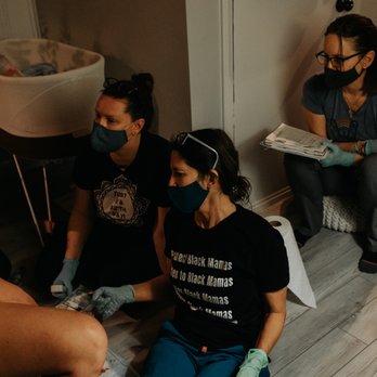 Birthing Rhythm Midwifery - Laboring at home with Beth and her team - Midwives Near Me - Sherman Oaks, California