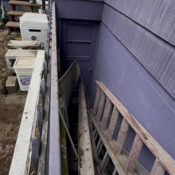 Sacco & Co - Before - Gutter Services Near Me - Kirkland, Washington Sacco & Co - Before - Gutter Services Near Me - Kirkland, Washington