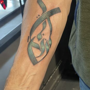 Revolt Tattoos - Clean, lines are smooth. Blending came out better than expected. Cameron, is a 27 years veteran artist. Pay the man!!! - Tattoo Near Me - Las Vegas, Nevada Revolt Tattoos - Clean, lines are smooth. Blending came out better than expected. Cameron, is a 27 years veteran artist. Pay the man!!! - Tattoo Near Me - Las Vegas, Nevada