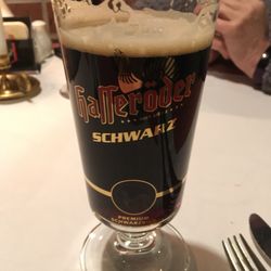 Zur Alten Dorfschmiede - Hasseröder Schwarz vom Fass