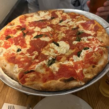 Juliana's - Margherita Pizza - Pizza Near Me - Brooklyn, New York Juliana's - Margherita Pizza - Pizza Near Me - Brooklyn, New York