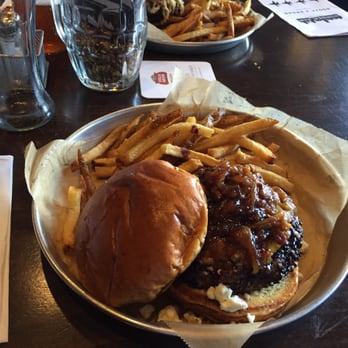 Burger Bar Chicago - Big Shoulder Blues.....It was everything - Burgers Near Me - Chicago, Illinois Burger Bar Chicago - Big Shoulder Blues.....It was everything - Burgers Near Me - Chicago, Illinois