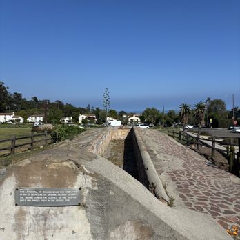 Mission Santa Barbara - Laundry basin. Built by Chumash in 1818. The view is of the Pacific Ocean. - Museums Near Me - Santa Barbara, California
