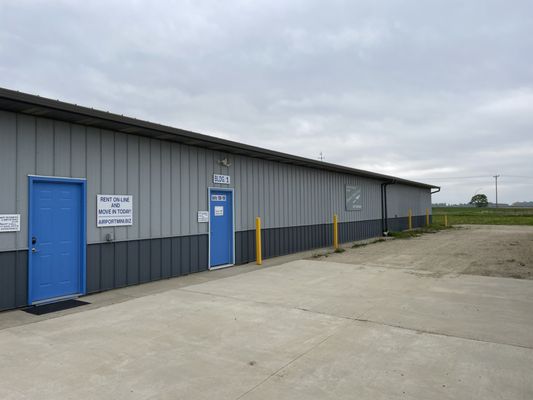 Airport Mini Storage