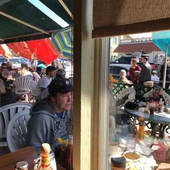 Martha's - American Near Me - Hermosa Beach, California