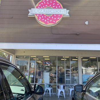 Donutopolis - Front of store - Donuts Near Me - San Diego, California Donutopolis - Front of store - Donuts Near Me - San Diego, California