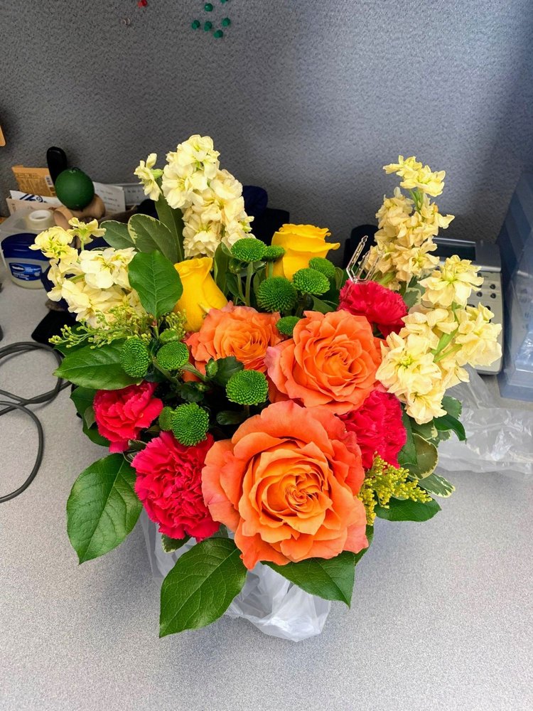 QUINN AND KIM’S FLOWERS Updated June 2024 25 Photos 294 Venture