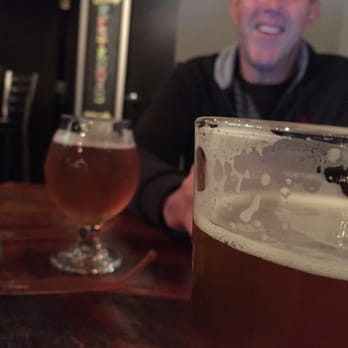 The Growler Garage - Pubs Near Me - Gresham, Oregon