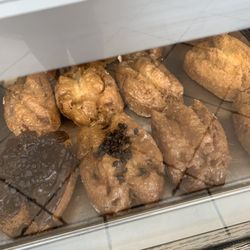 Foster's Family Donuts