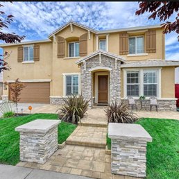 Paint, stucco & doors and other repairs.. Paint, stucco & doors and other repairs..