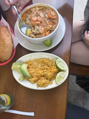 La Tapatia Mexican Restaurant & Bar by null