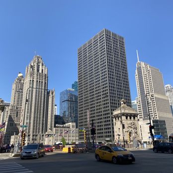 Chicago Riverwalk - Landmarks & Historical Buildings Near Me - Chicago, Illinois
